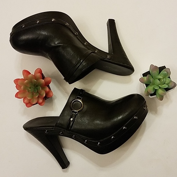 black high heel clogs